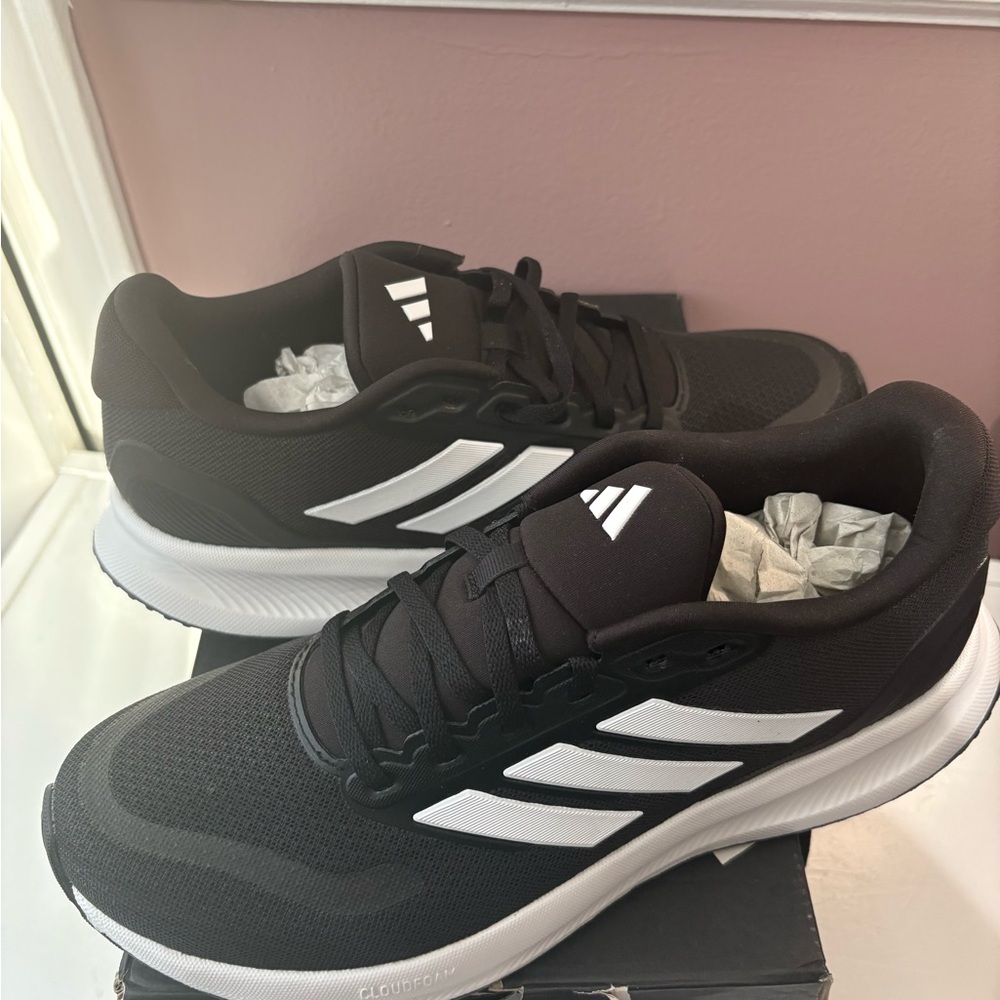 Adidas Black and White Athletic Sneakers Run Falcon 5
